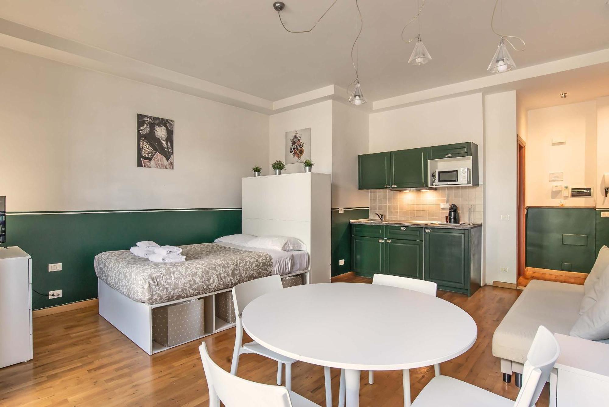 Lusa Suite With Free Private Parking Флоренция Экстерьер фото